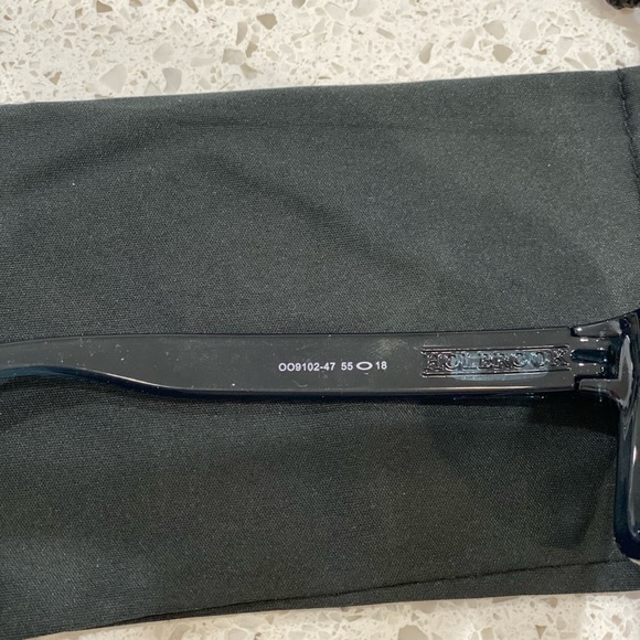 Oakley Holbrook Polarized Blue Lens - Picture 4 of 4